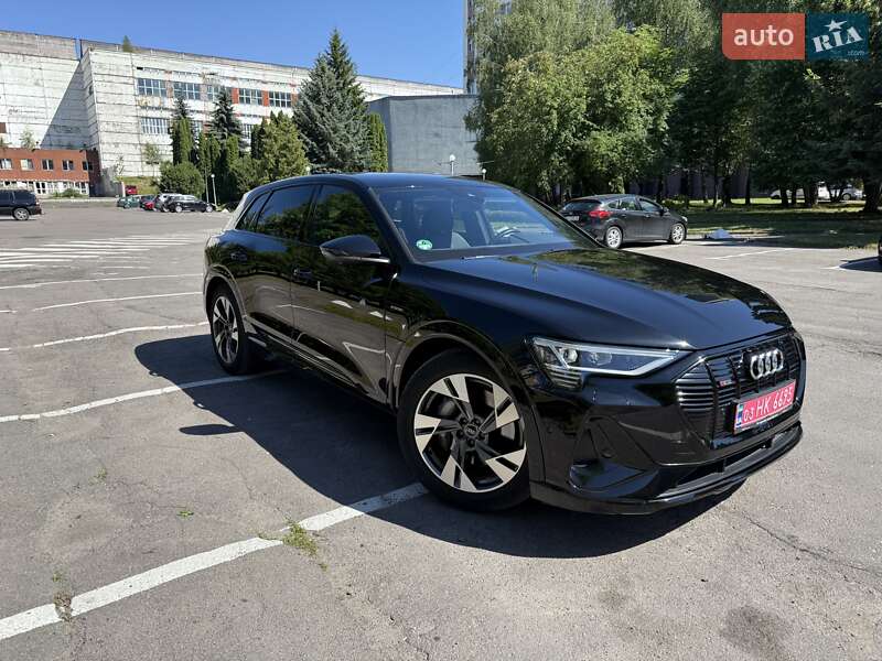 Внедорожник / Кроссовер Audi e-tron 2021 в Ровно
