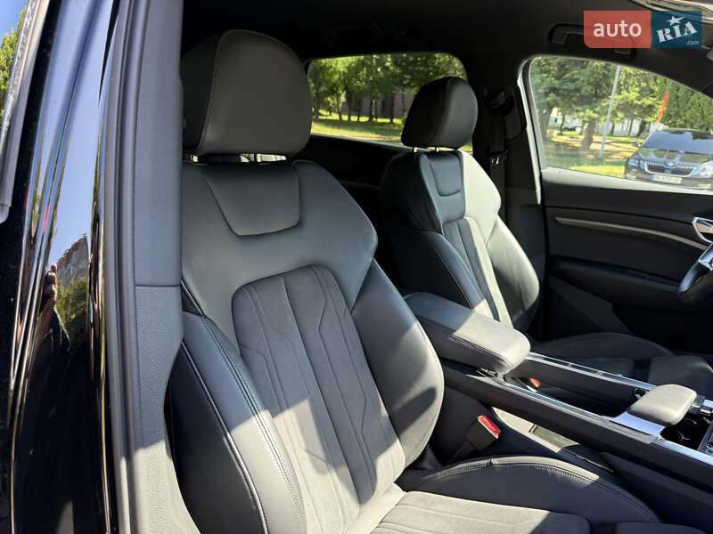 Внедорожник / Кроссовер Audi e-tron 2021 в Ровно