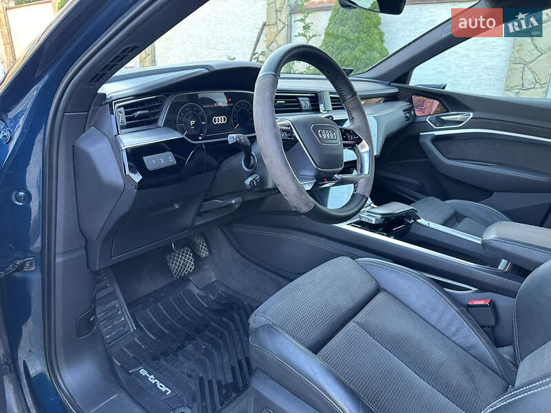 Внедорожник / Кроссовер Audi e-tron 2019 в Львове фото 13 Внедорожник / Кроссовер Audi e-tron 2019 в Львове