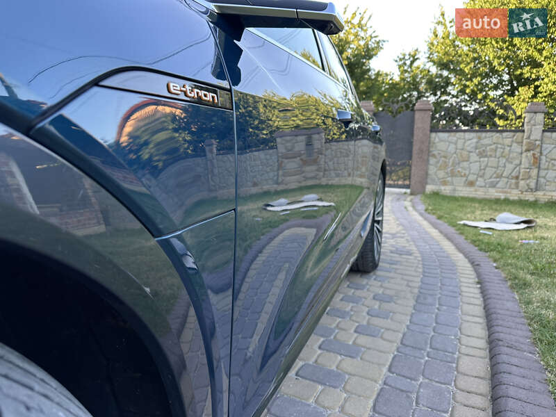 Внедорожник / Кроссовер Audi e-tron 2019 в Львове фото 51 Внедорожник / Кроссовер Audi e-tron 2019 в Львове