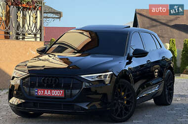 Позашляховик / Кросовер Audi e-tron 2020 в 