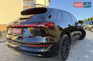 Позашляховик / Кросовер Audi e-tron 2020 в 