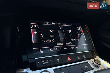 Позашляховик / Кросовер Audi e-tron 2020 в 