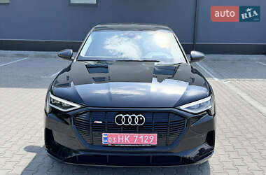 Внедорожник / Кроссовер Audi e-tron 2023 в 
