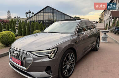 Позашляховик / Кросовер Audi e-tron 2020 в 