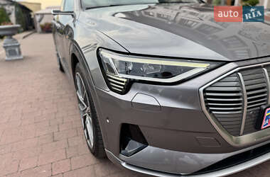 Позашляховик / Кросовер Audi e-tron 2020 в 