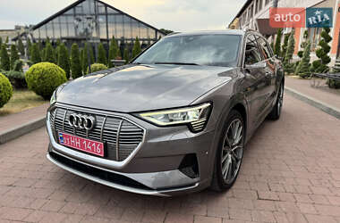 Позашляховик / Кросовер Audi e-tron 2020 в 