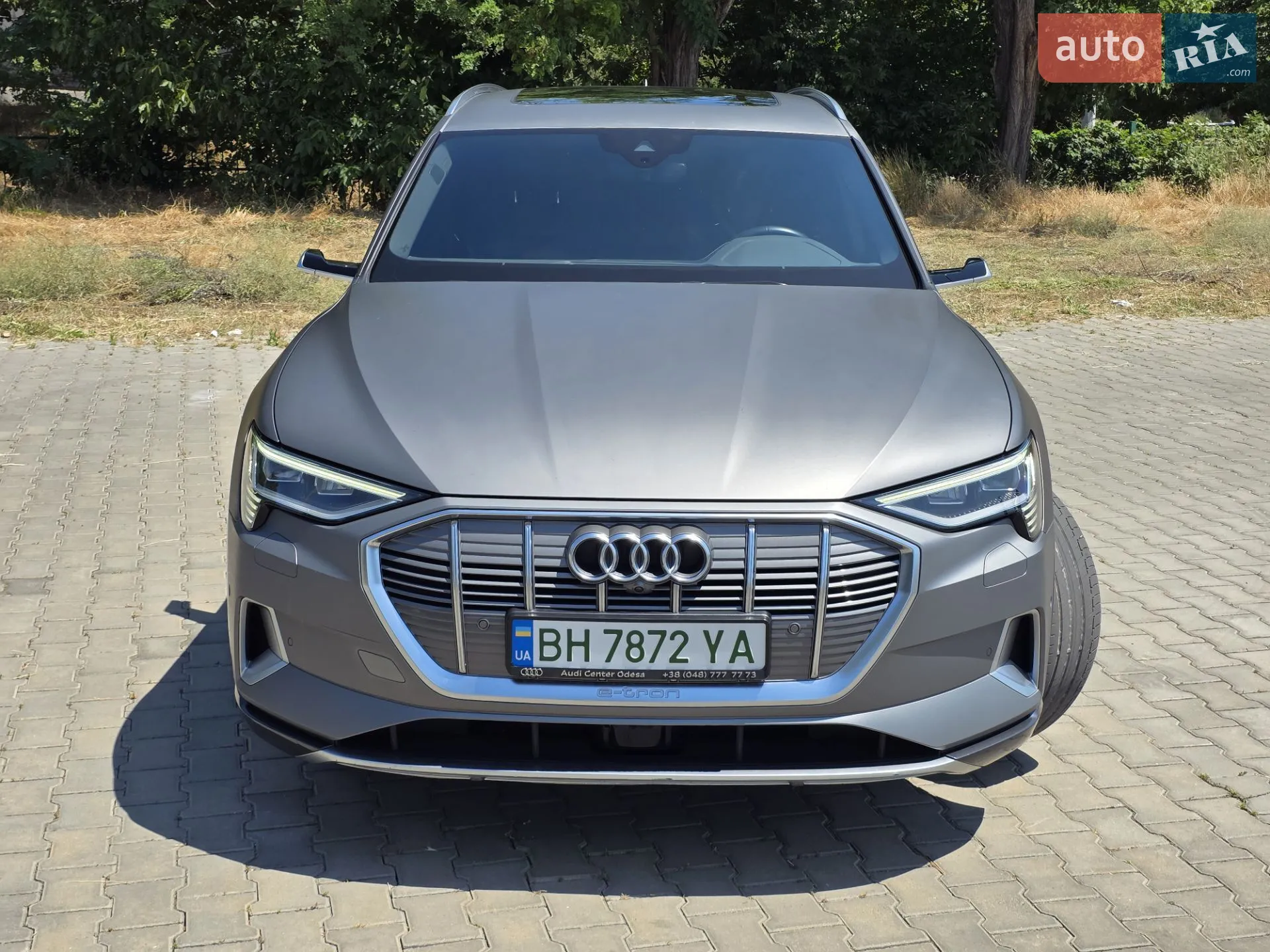 2019 Audi e-tron - мініатюра 2