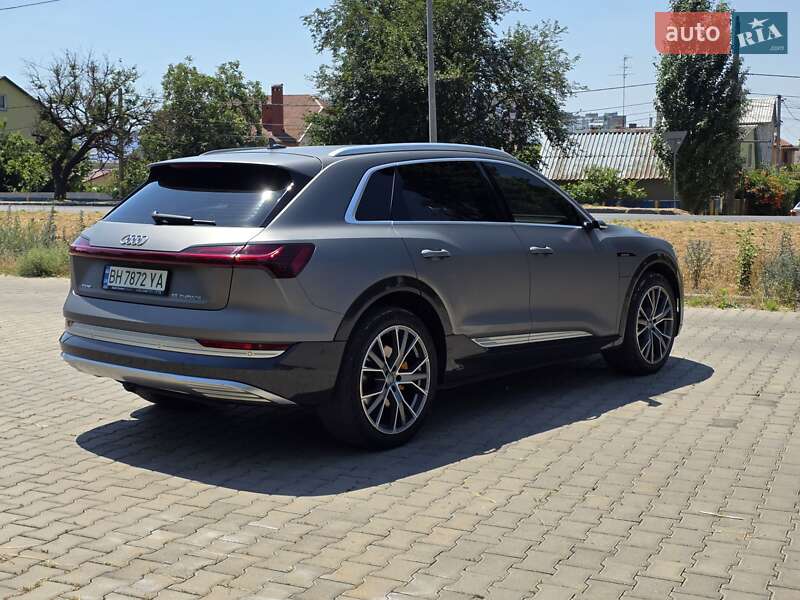 Позашляховик / Кросовер Audi e-tron 2019 в Одесі