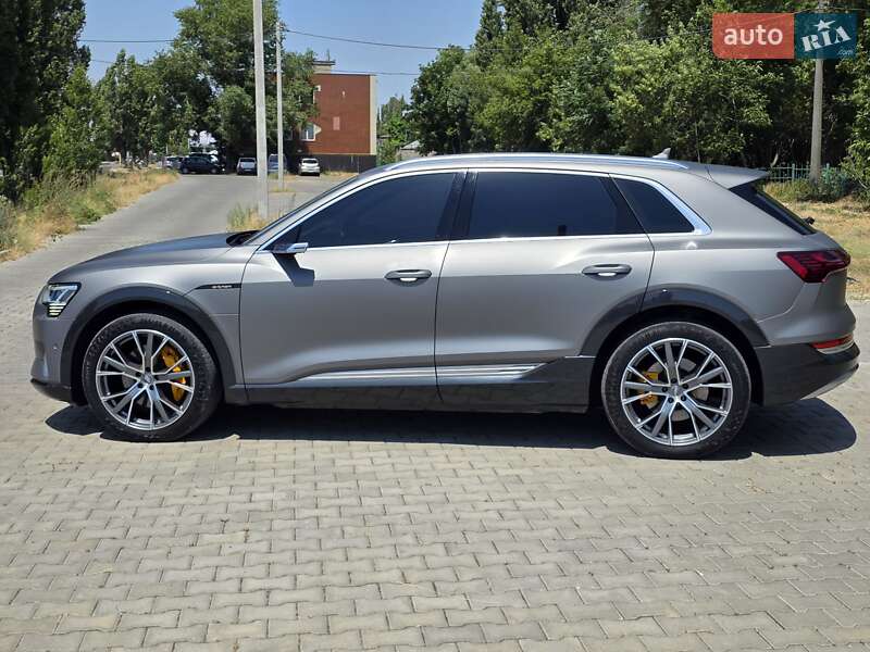 Позашляховик / Кросовер Audi e-tron 2019 в Одесі