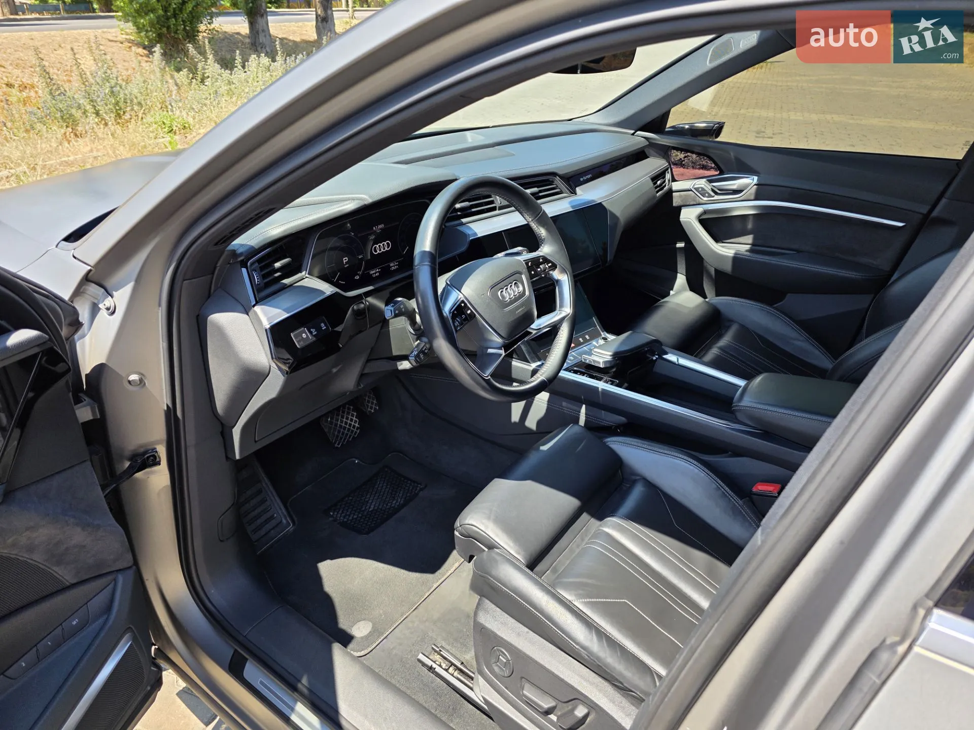 2019 Audi e-tron - мініатюра 29
