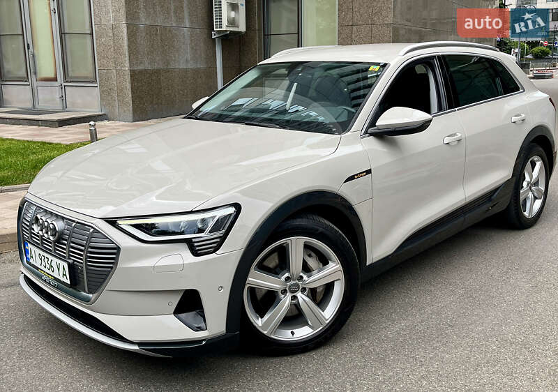Внедорожник / Кроссовер Audi e-tron 2020 в Киеве