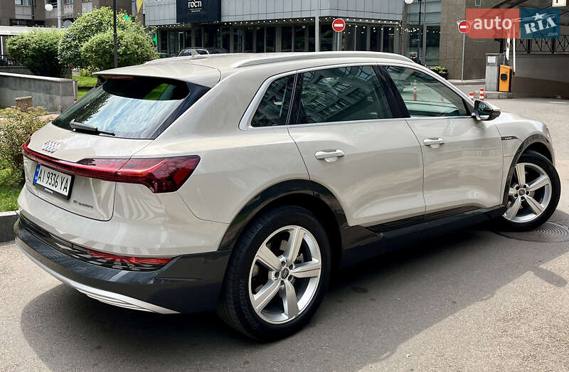 Внедорожник / Кроссовер Audi e-tron 2020 в Киеве