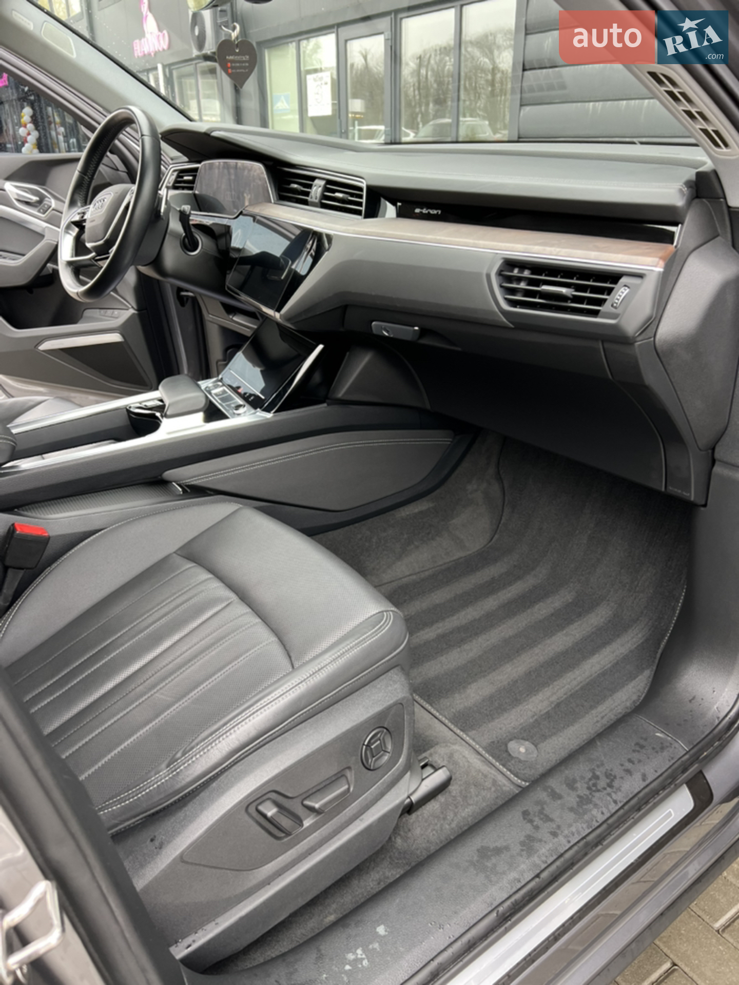 2019 Audi e-tron - мініатюра 30
