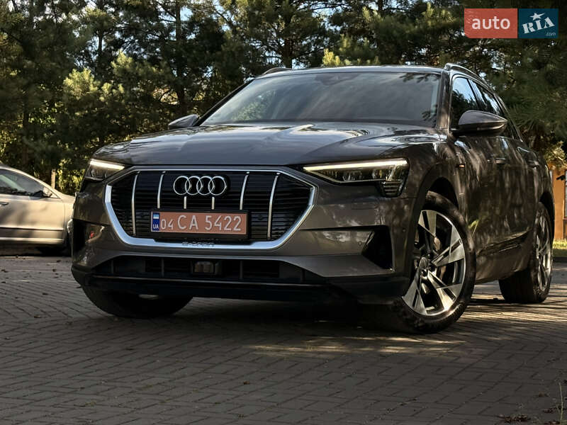 Audi e-tron 2019