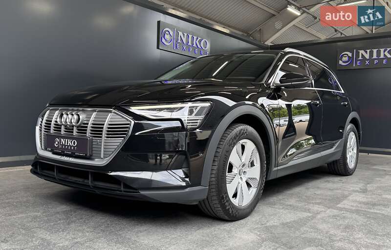 Внедорожник / Кроссовер Audi e-tron 2020 в Киеве