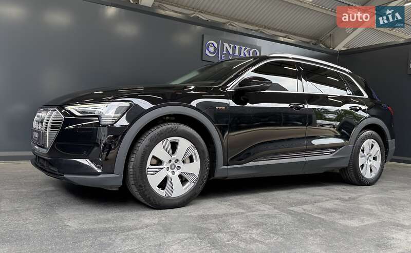 Внедорожник / Кроссовер Audi e-tron 2020 в Киеве
