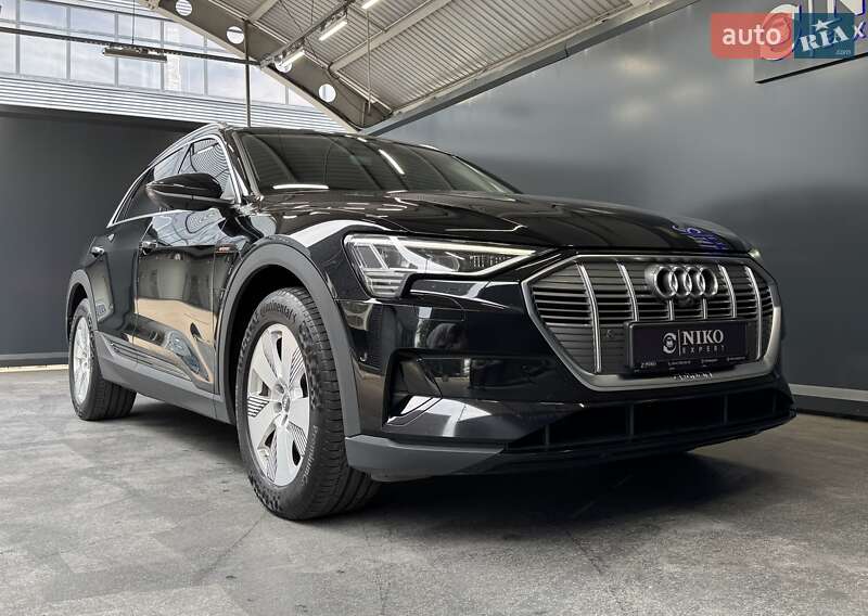 Внедорожник / Кроссовер Audi e-tron 2020 в Киеве