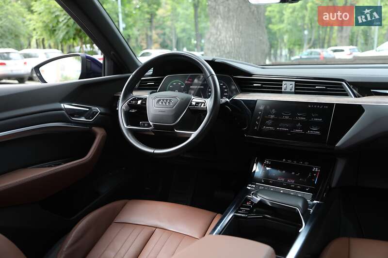 Внедорожник / Кроссовер Audi e-tron 2022 в Харькове фото 15 Внедорожник / Кроссовер Audi e-tron 2022 в Харькове