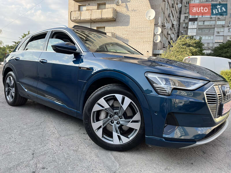 Внедорожник / Кроссовер Audi e-tron 2020 в Днепре