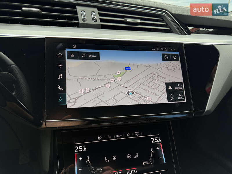 Позашляховик / Кросовер Audi e-tron 2022 в Мукачевому