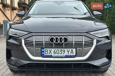 Внедорожник / Кроссовер Audi e-tron 2020 в 