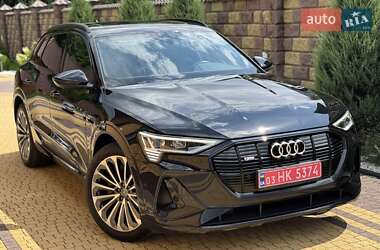 Позашляховик / Кросовер Audi e-tron 2021 в 