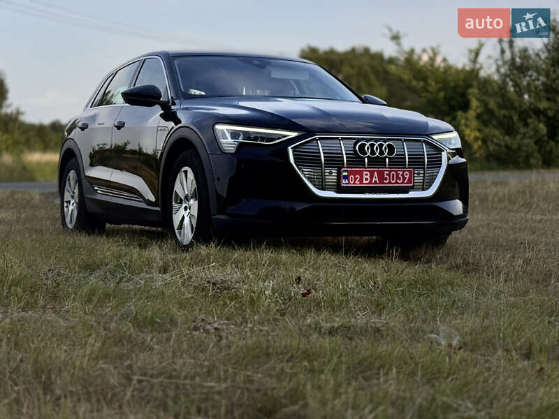 Позашляховик / Кросовер Audi e-tron 2019 в Козятині