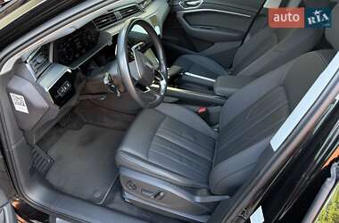 Внедорожник / Кроссовер Audi e-tron 2020 в 