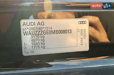 Внедорожник / Кроссовер Audi e-tron 2020 в 