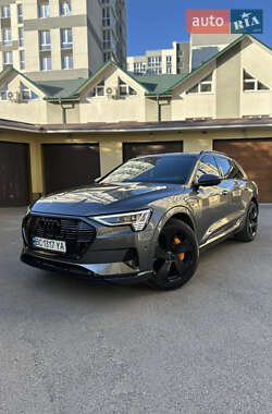 Внедорожник / Кроссовер Audi e-tron 2019 в Тернополе