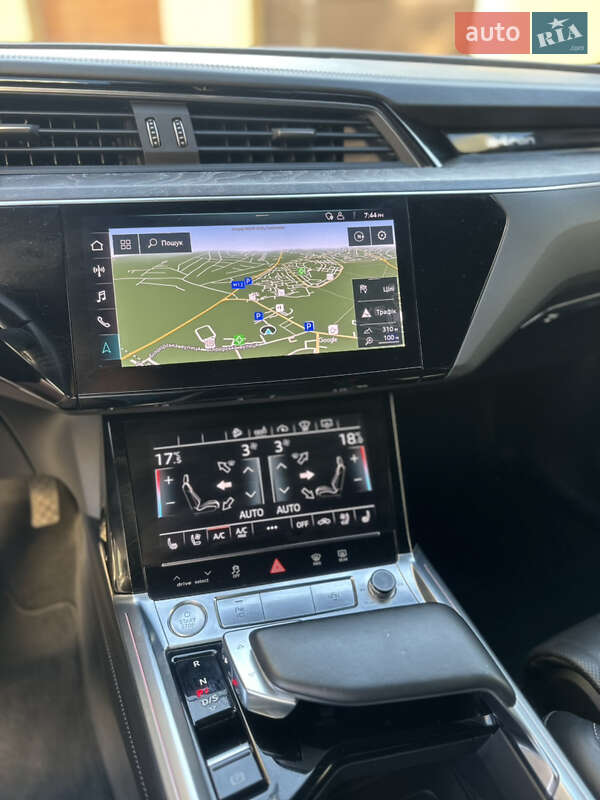 Позашляховик / Кросовер Audi e-tron 2019 в Тернополі