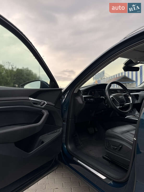 Внедорожник / Кроссовер Audi e-tron 2019 в Коломые