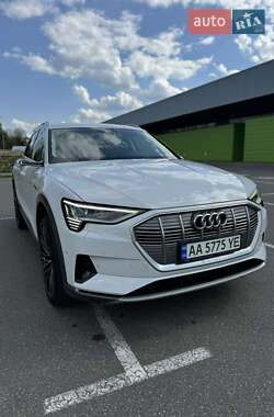 Позашляховик / Кросовер Audi e-tron 2019 в Києві