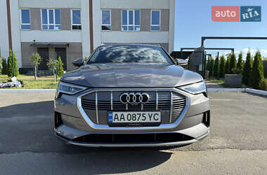 Внедорожник / Кроссовер Audi e-tron 2020 в 