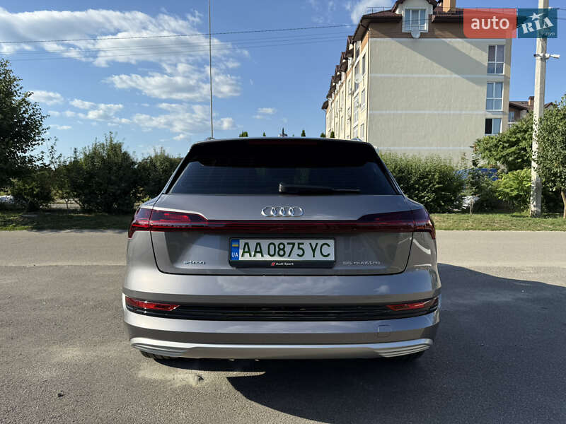 Позашляховик / Кросовер Audi e-tron 2020 в Києві