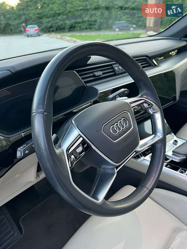 Внедорожник / Кроссовер Audi e-tron 2020 в Черновцах