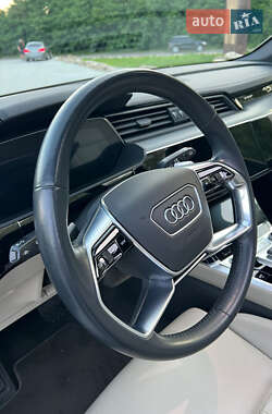 Внедорожник / Кроссовер Audi e-tron 2020 в 