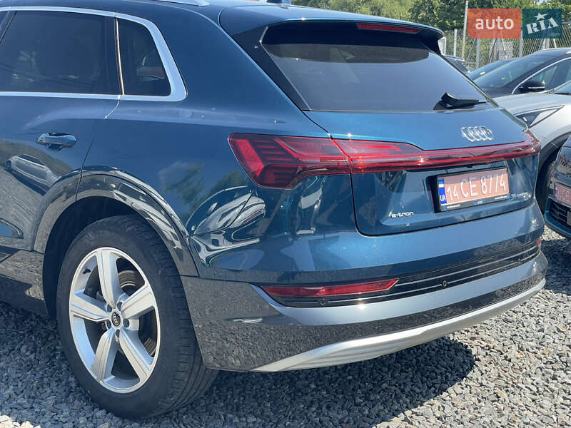 Позашляховик / Кросовер Audi e-tron 2021 в Львові