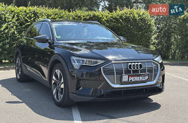 Позашляховик / Кросовер Audi e-tron 2021 в Києві