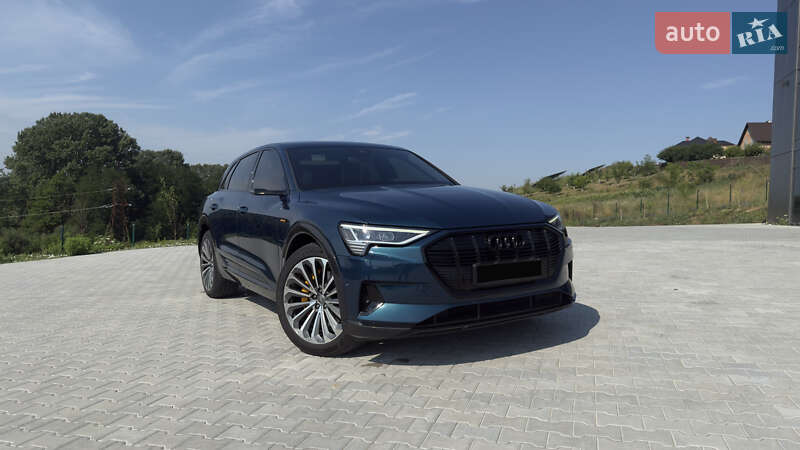 Позашляховик / Кросовер Audi e-tron 2019 в Чернівцях