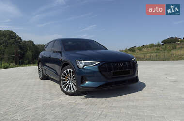 Позашляховик / Кросовер Audi e-tron 2019 в 