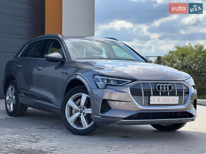 Audi e-tron 2021