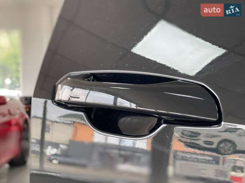 Внедорожник / Кроссовер Audi e-tron 2019 в Киеве