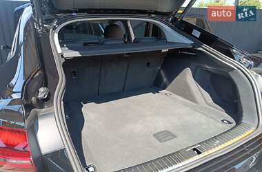 Позашляховик / Кросовер Audi e-tron 2022 в 