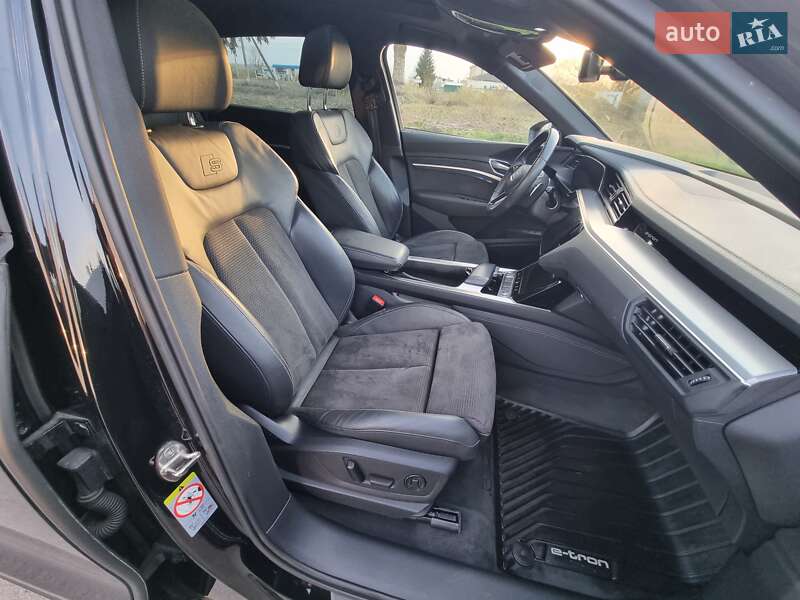 Внедорожник / Кроссовер Audi e-tron 2019 в Коломые