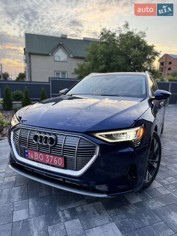 Внедорожник / Кроссовер Audi e-tron 2020 в Тернополе