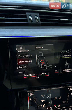 Позашляховик / Кросовер Audi e-tron 2020 в 