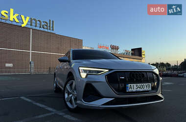Внедорожник / Кроссовер Audi e-tron 2019 в 
