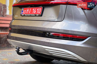 Позашляховик / Кросовер Audi e-tron 2020 в 
